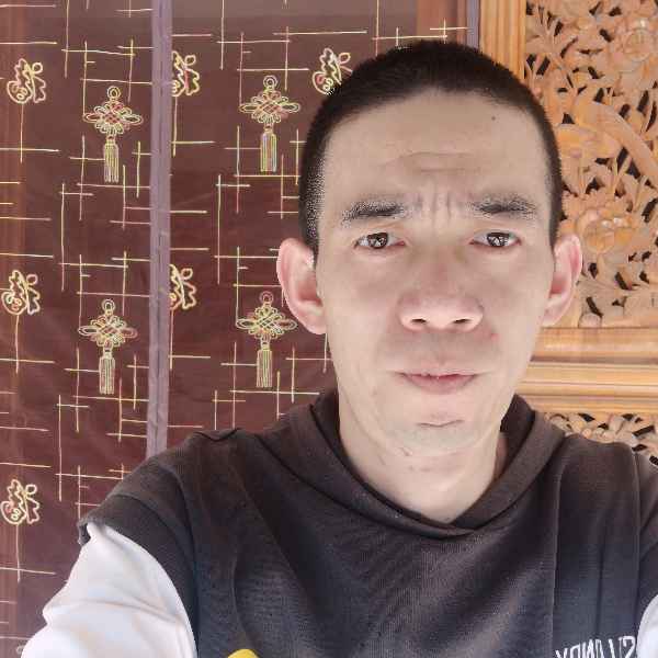 云南35岁单身帅哥真诚找对象-新乡征婚相亲网