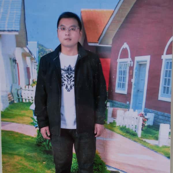 四川35岁单身帅哥真诚找对象-新乡征婚相亲网