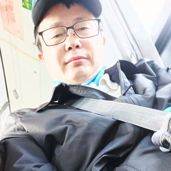 上海56岁单身帅哥真诚找对象-新乡征婚相亲网